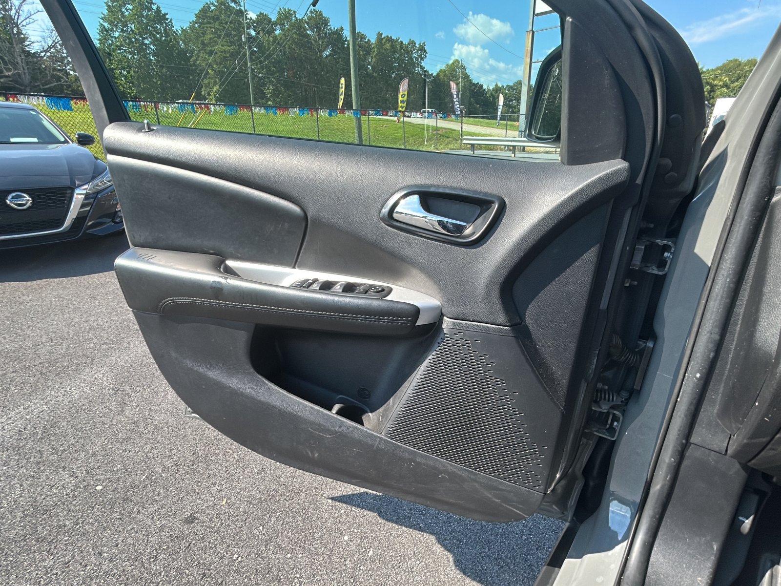 Used 2019 Dodge Journey SE w/ Premium Group FWD image 18