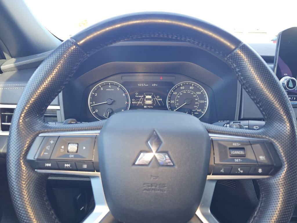 Used 2022 Mitsubishi Outlander SEL Black Edition image 37