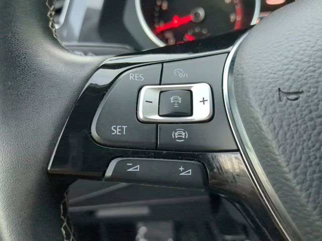 Certified 2021 Volkswagen Tiguan SE image 26