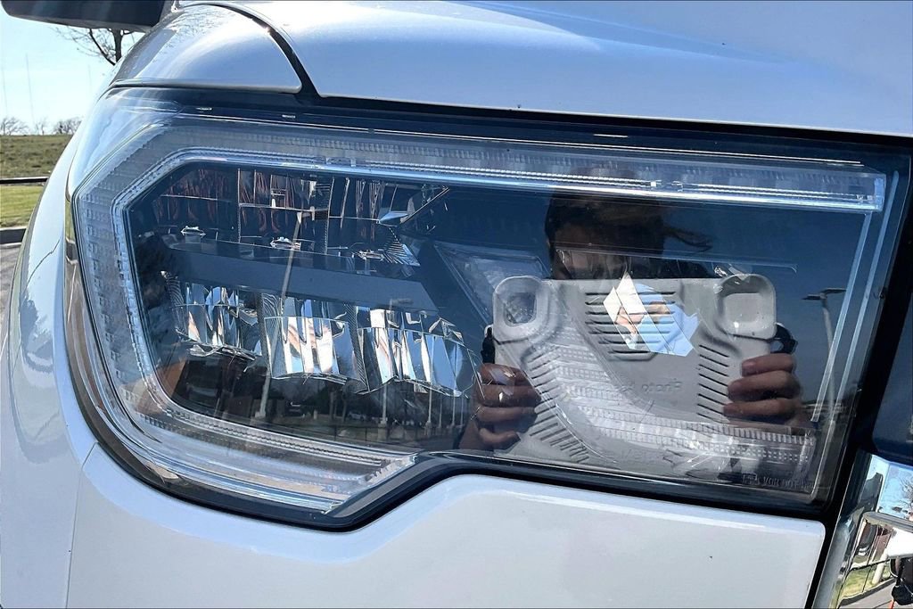 Used 2021 Toyota Sequoia Platinum image 32