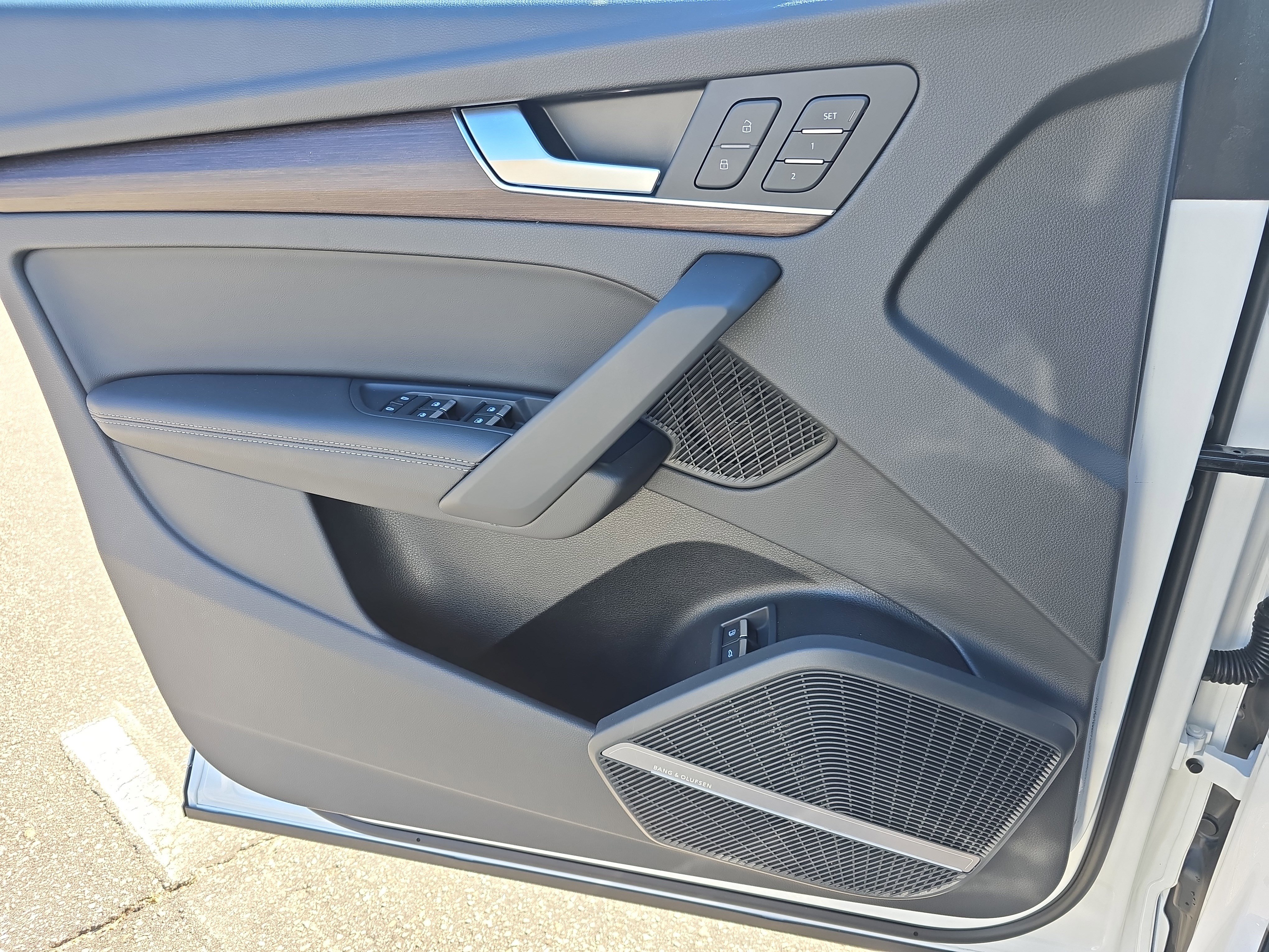 Certified 2023 Audi Q5 e Premium Plus w/ Premium Plus Package image 25