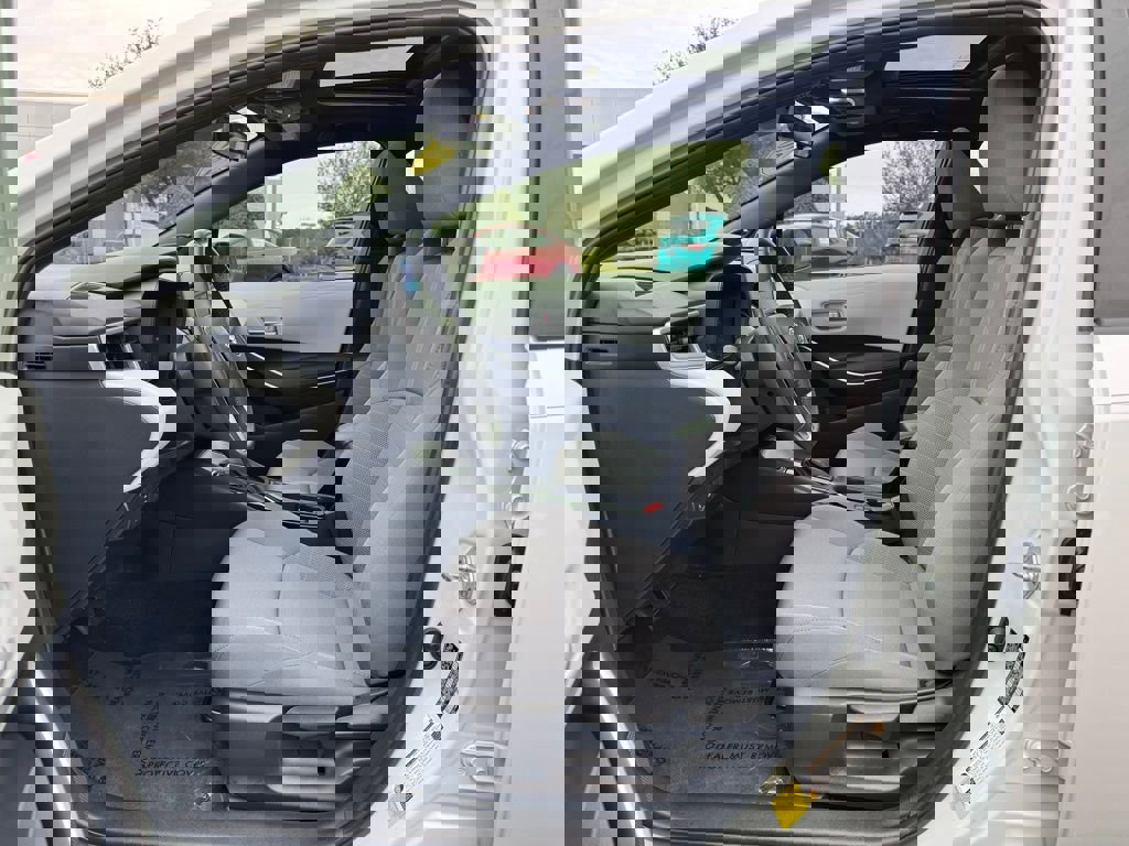 Used 2023 Toyota Corolla SE w/ SE Premium Package image 24