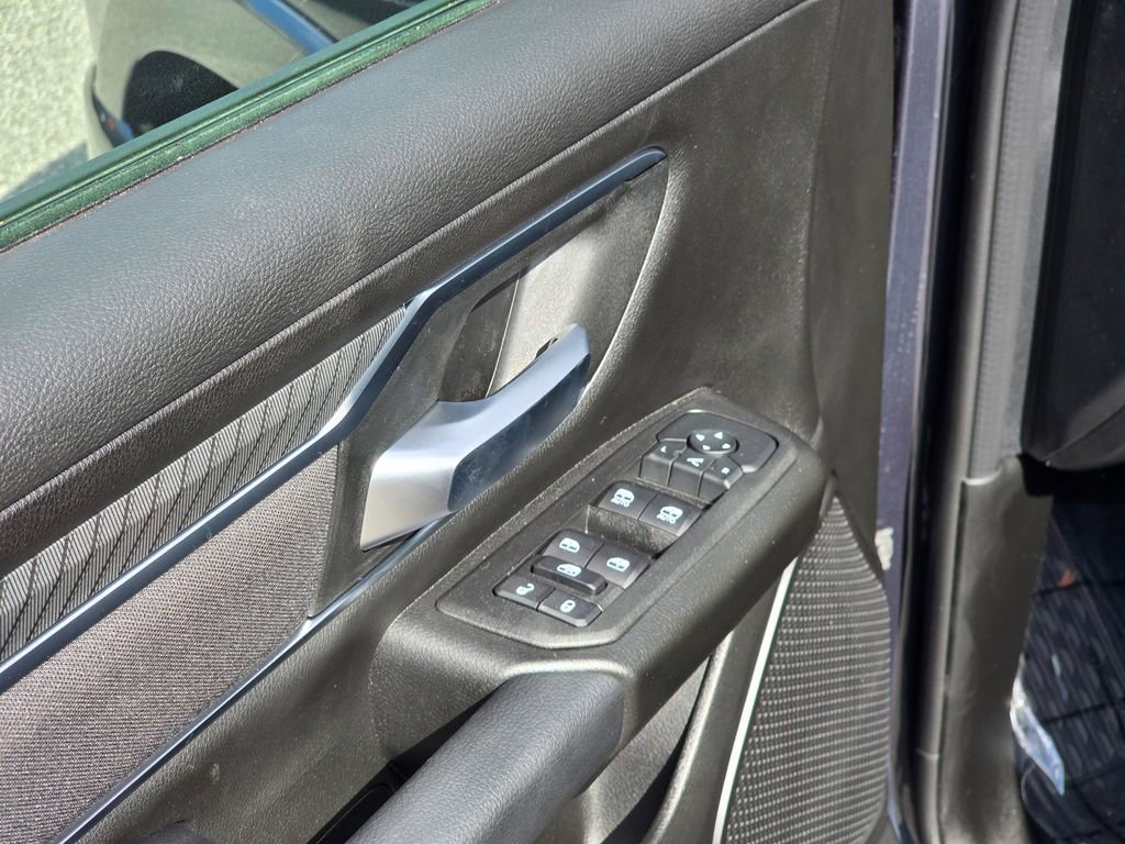 New 2026 RAM 1500 4x4 Crew Cab image 34