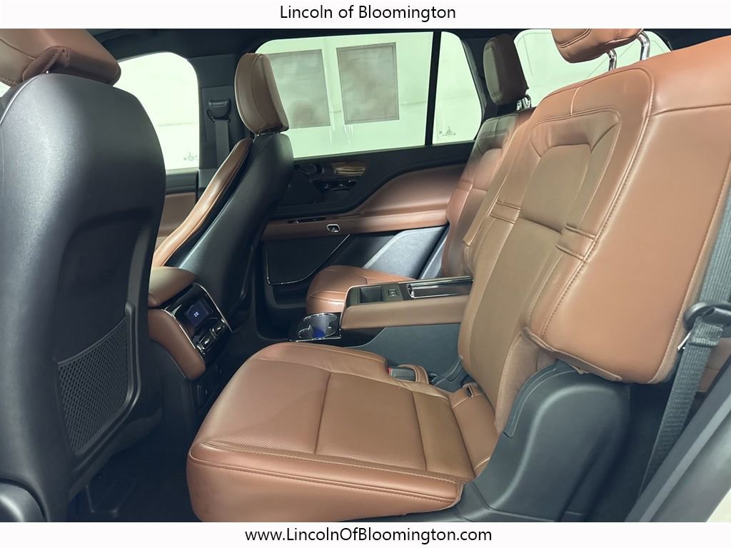 Certified 2025 Lincoln Aviator Reserve w/ Illumination Package image 61