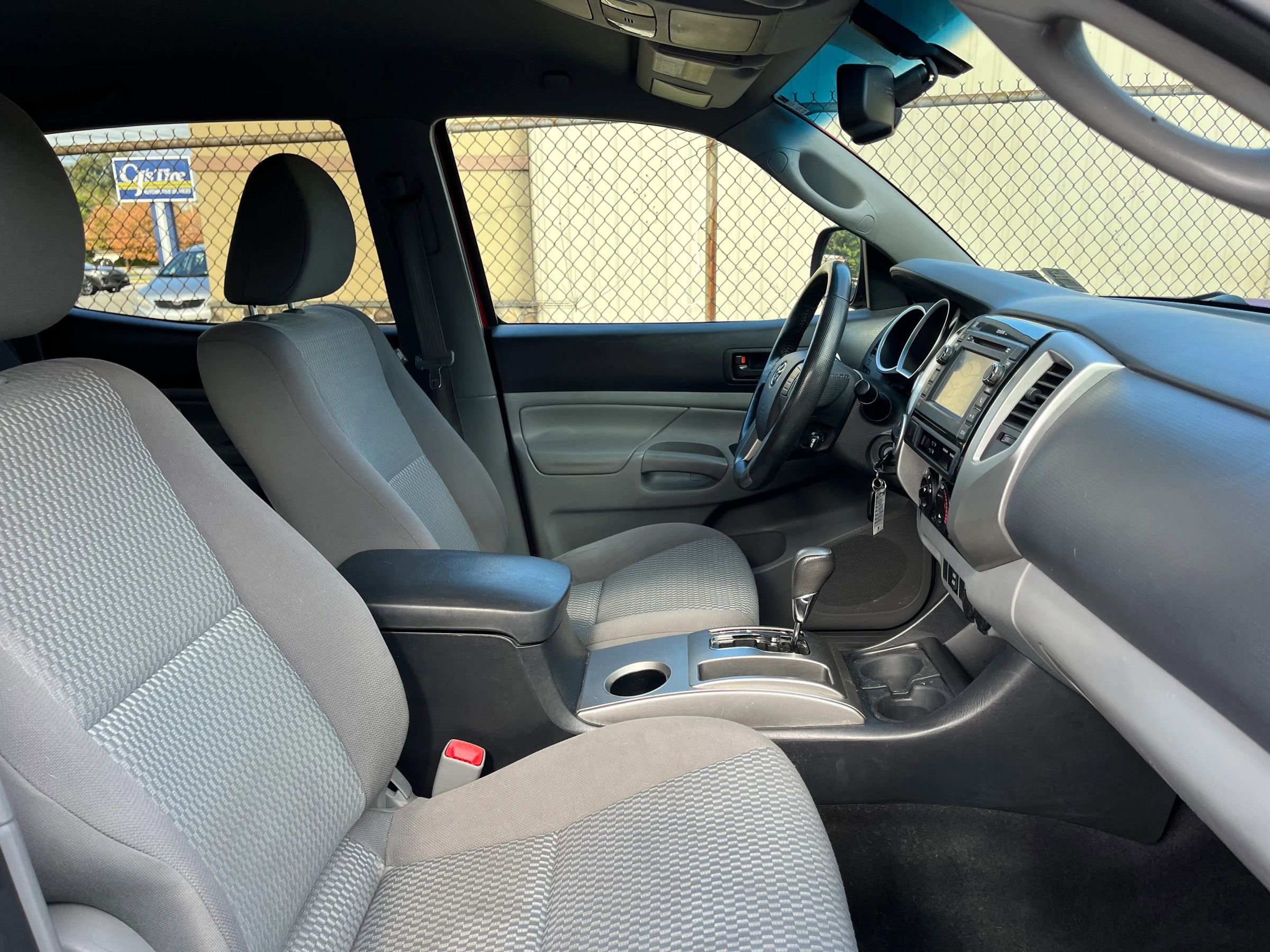 Used 2013 Toyota Tacoma 4x4 Double Cab image 11