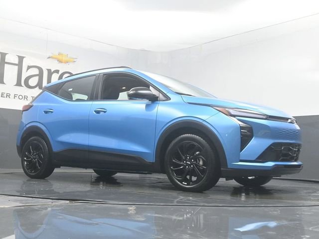 New 2027 Chevrolet Bolt RS w/ Technology Package FWD image 2