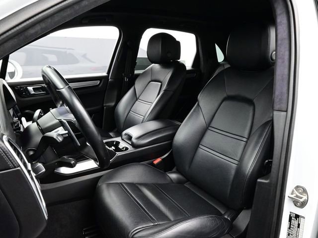 Certified 2021 Porsche Cayenne Turbo AWD/4WD image 5