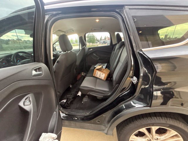 Used 2018 Ford Escape SE w/ SE Sync 3 Package FWD image 14