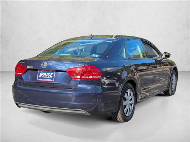 Used 2015 Volkswagen Passat 1.8T S image 5