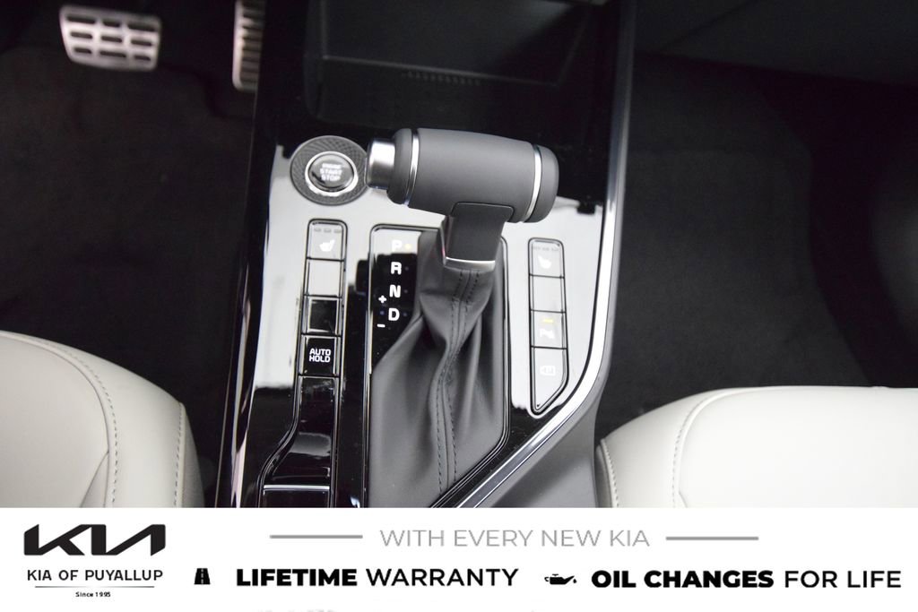 New 2025 Kia Niro EX Touring image 24