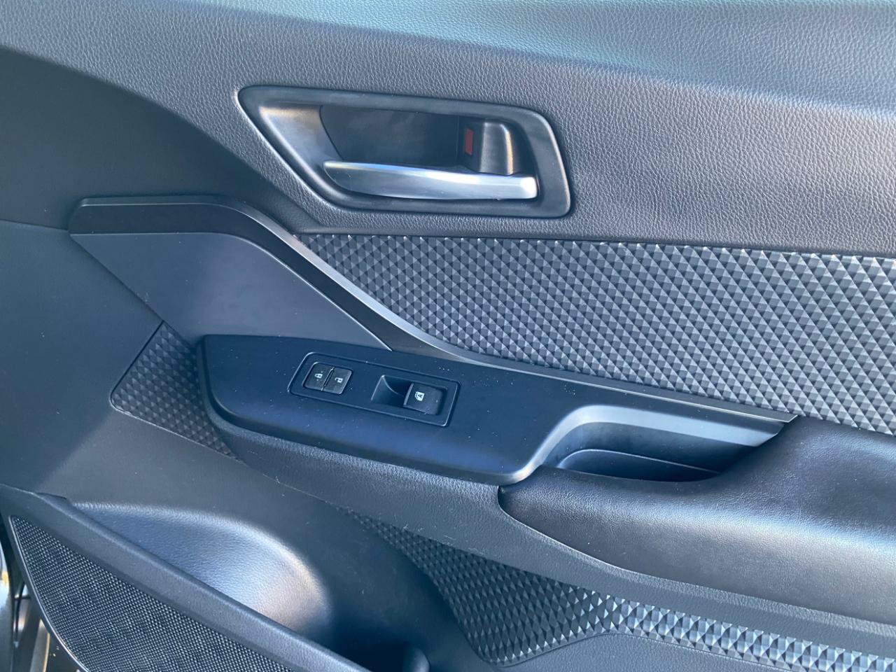 Used 2018 Toyota C-HR XLE FWD image 48