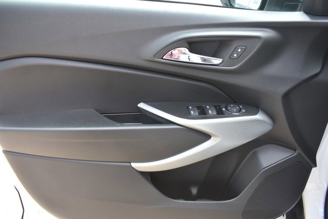 New 2026 Chevrolet Trax LS w/ LS Convenience Package FWD image 11