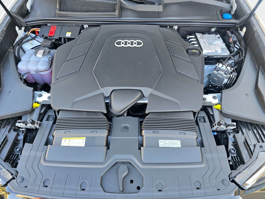 New 2027 Audi Q8 Prestige AWD/4WD image 10