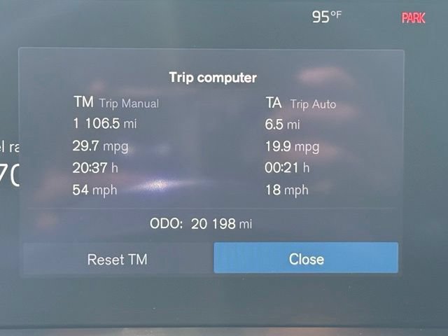 Certified 2023 Volvo XC60 B5 Plus w/ Climate Package AWD/4WD image 41