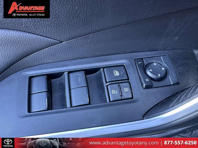 Certified 2024 Toyota RAV4 LE AWD/4WD image 22