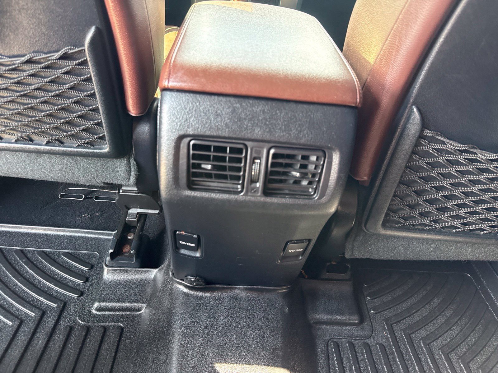 Used 2017 Toyota 4Runner Limited AWD/4WD image 19