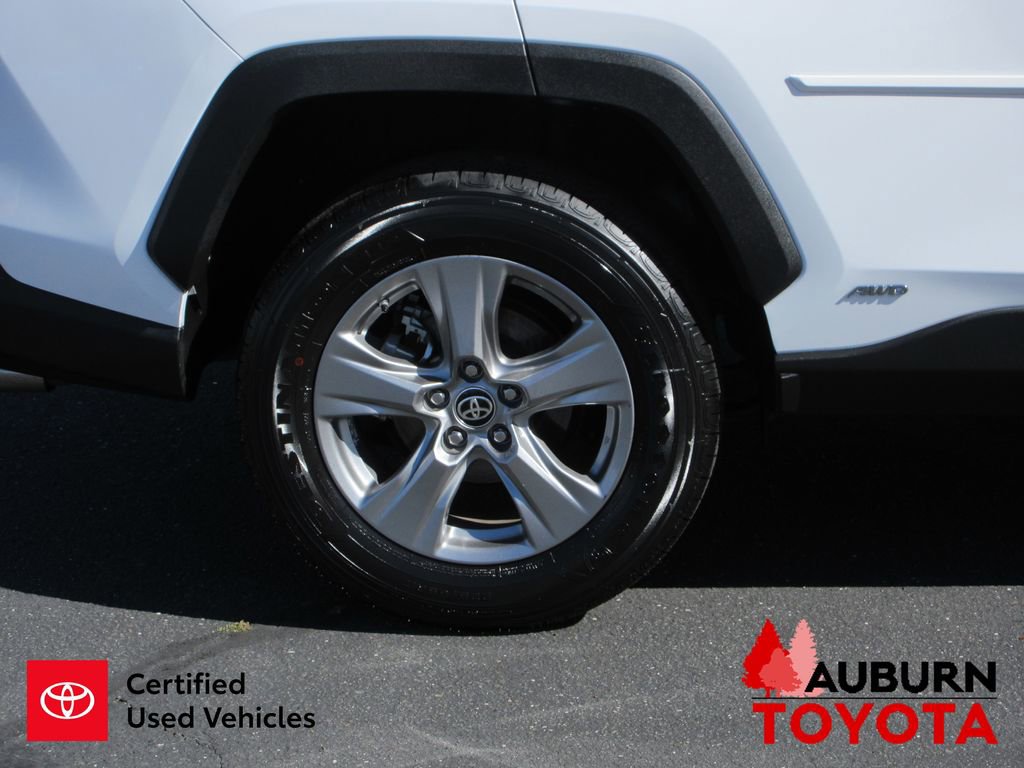 Certified 2024 Toyota RAV4 LE AWD/4WD image 13