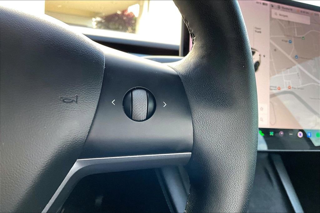 Used 2021 Tesla Model Y Long Range AWD/4WD image 13