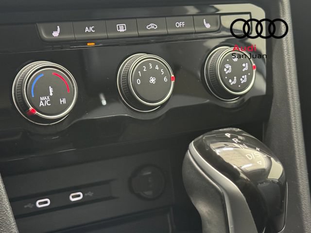 Used 2023 Volkswagen Taos SE FWD image 19