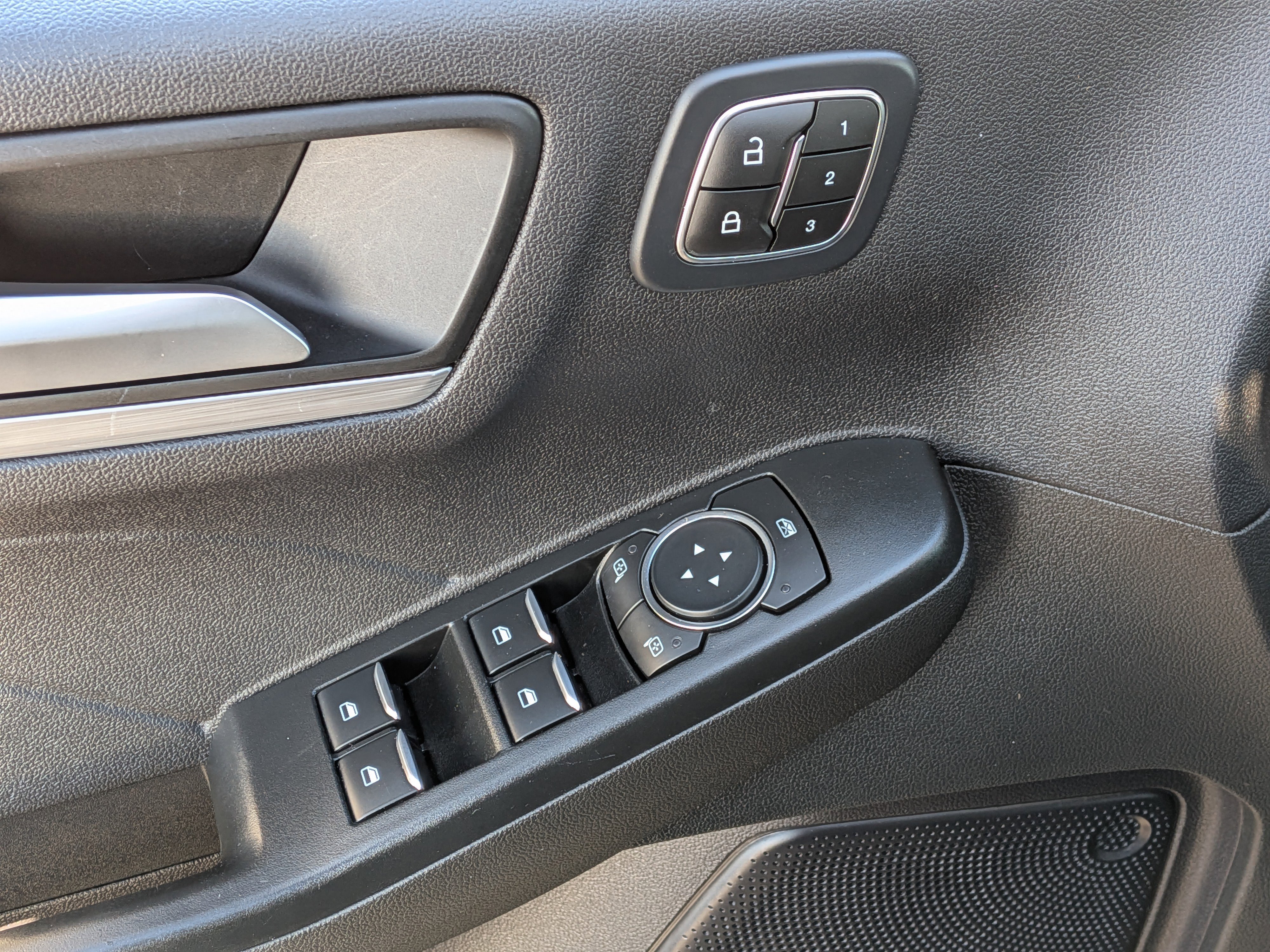 Used 2023 Ford Escape Platinum image 16