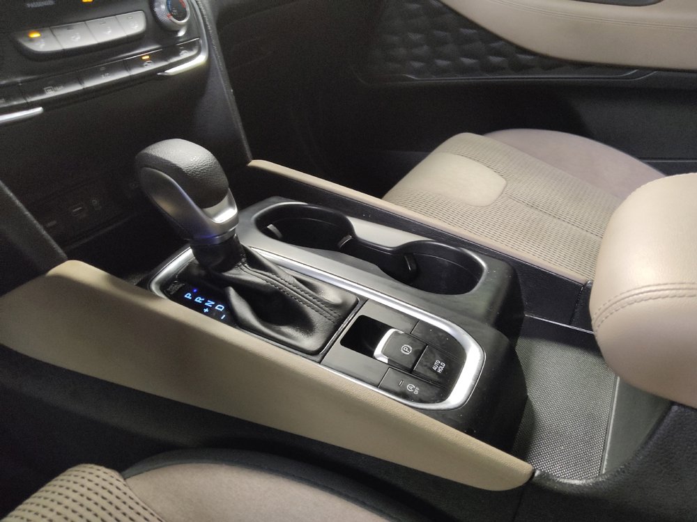 Used 2019 Hyundai Santa Fe SE image 26