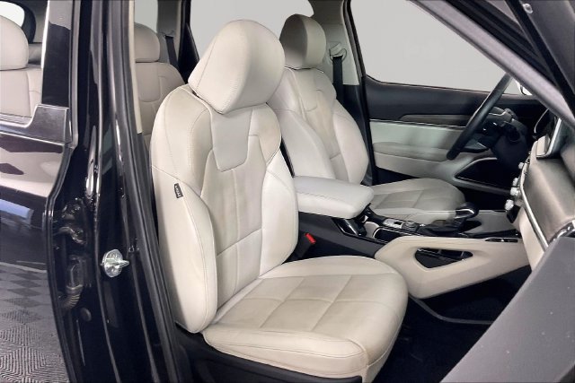 Certified 2022 Kia Telluride SX w/ Nightfall Edition Package AWD/4WD image 27