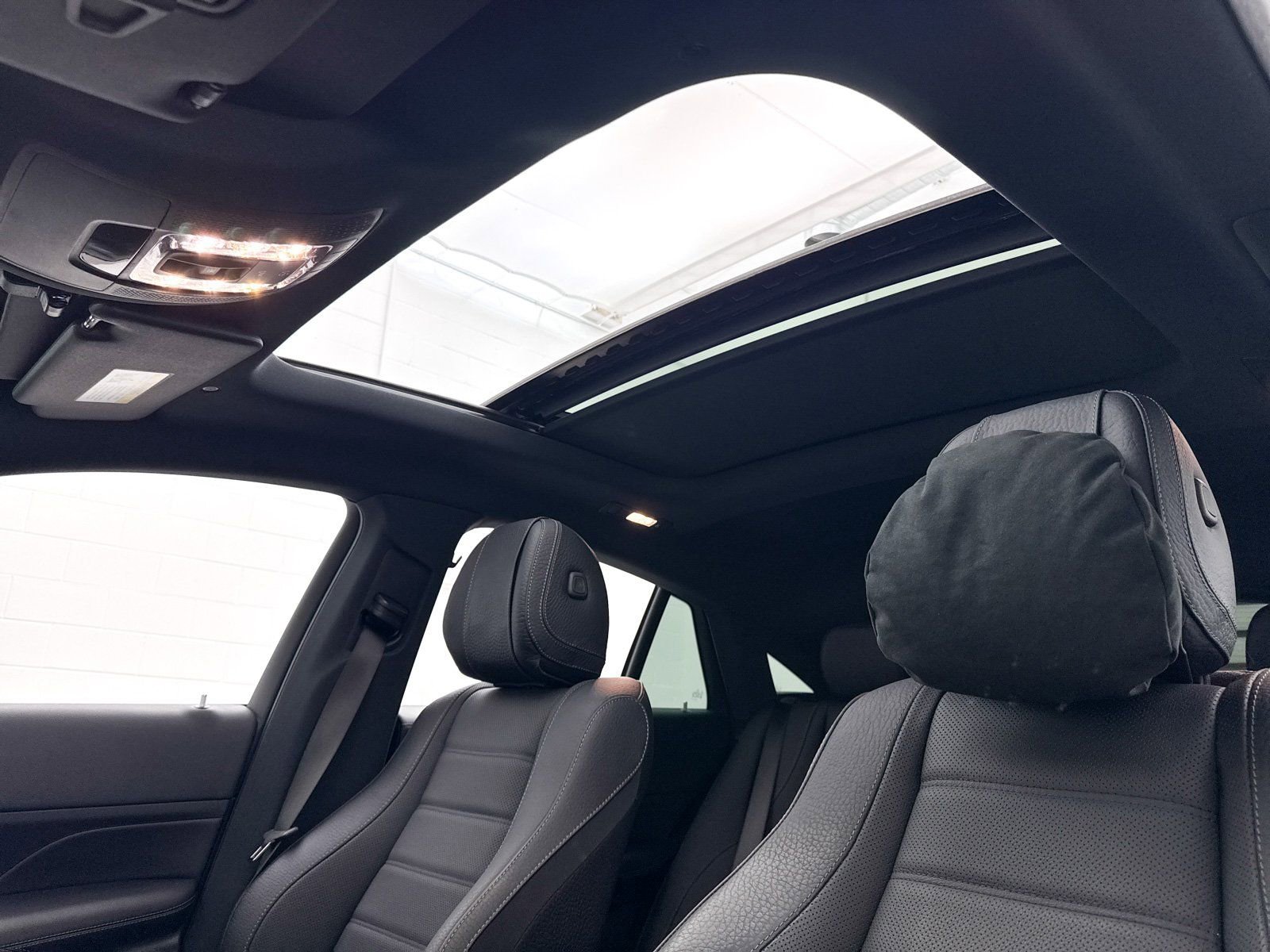 Used 2025 Mercedes-Benz GLE 450 GLE 450 image 3