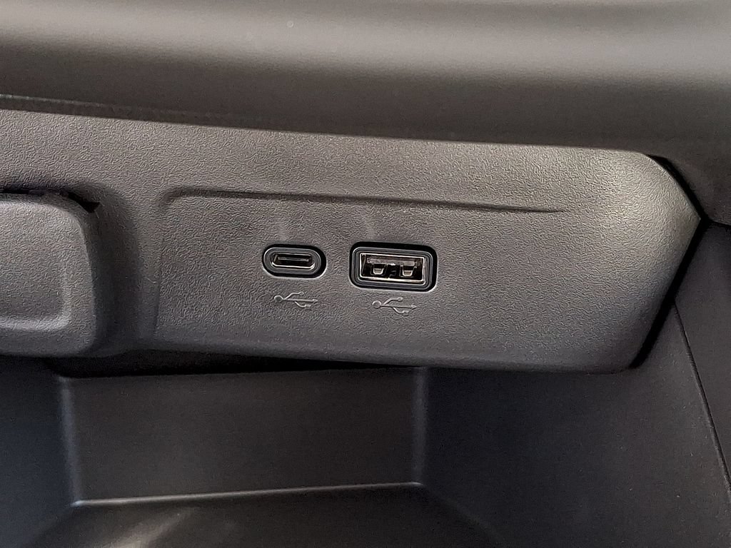 New 2026 Chevrolet Trax LS w/ LS Convenience Package FWD image 14