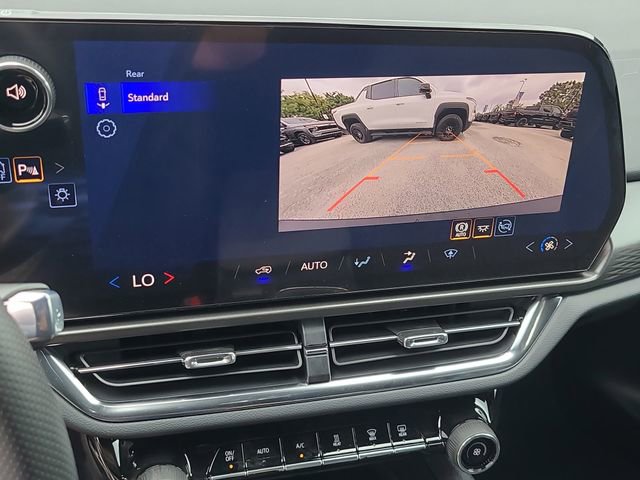 New 2026 Chevrolet Equinox EV LT w/ LPO, Blackout Package image 31