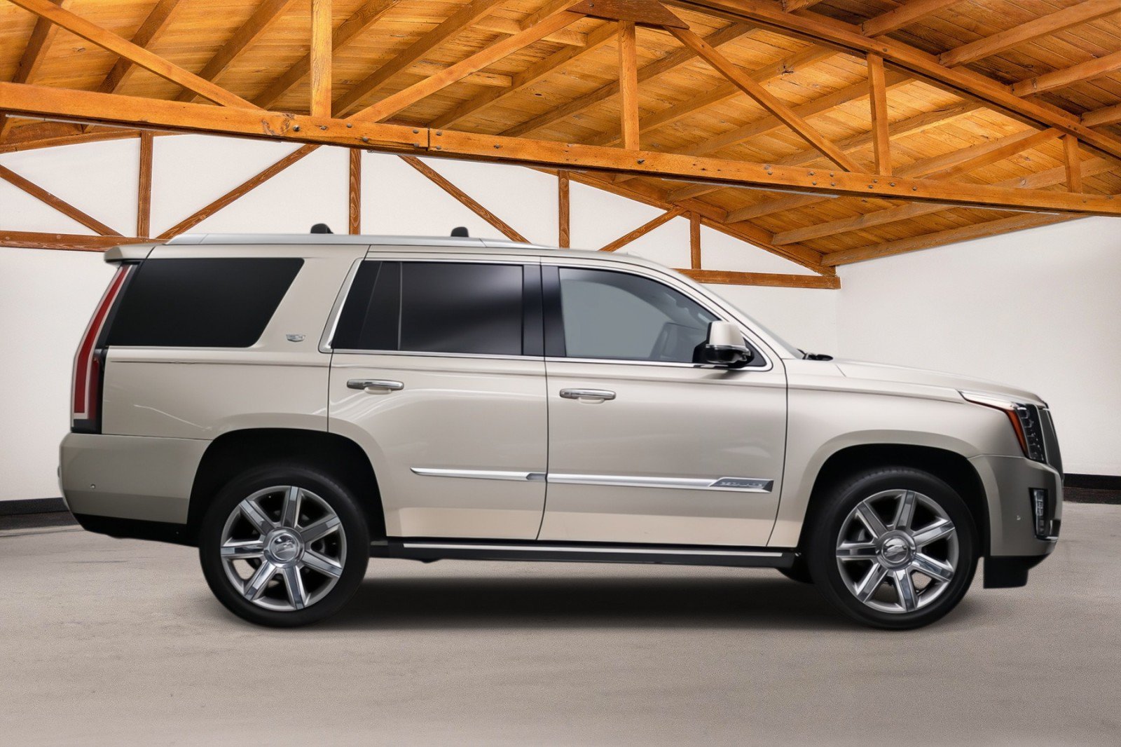 Used 2017 Cadillac Escalade Premium Luxury AWD/4WD image 6