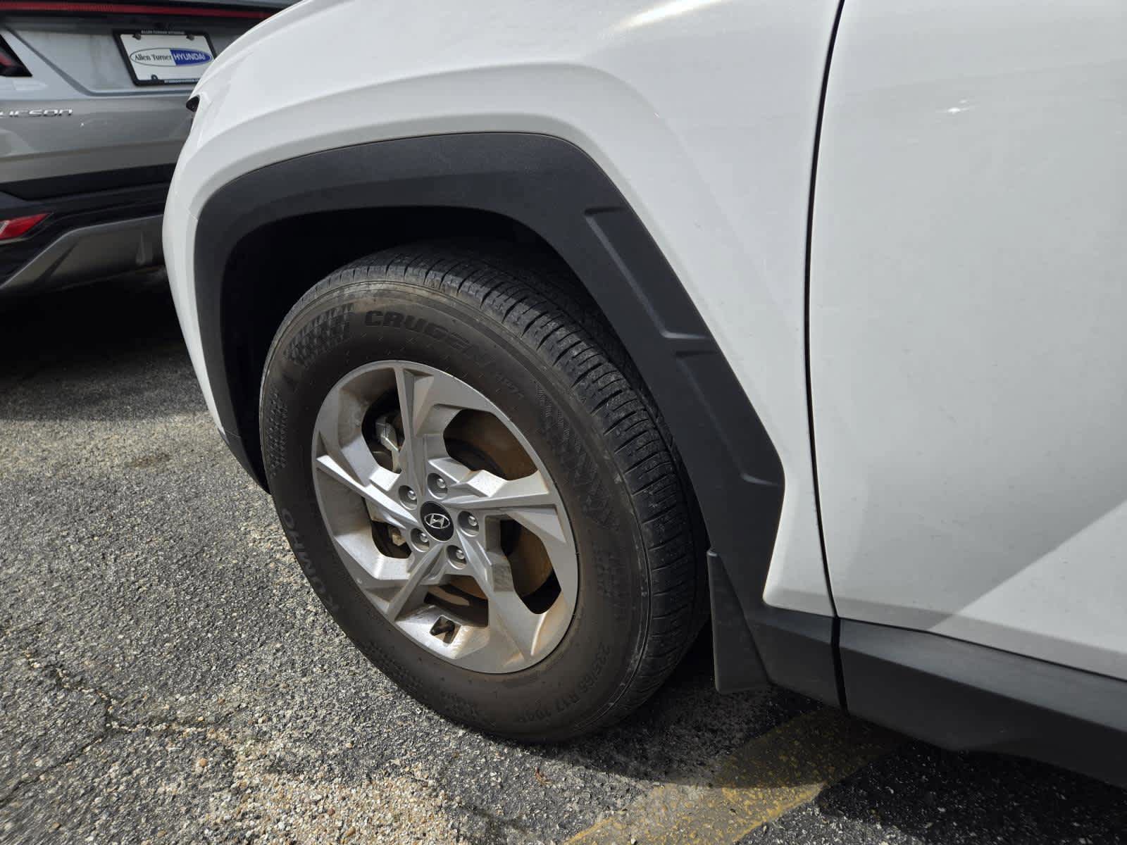 Certified 2023 Hyundai Tucson SEL w/ Winter Package FWD image 5