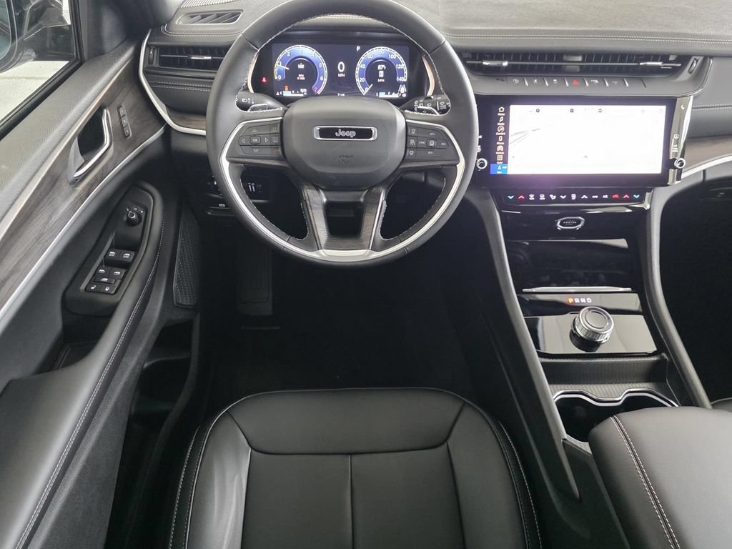 New 2026 Jeep Grand Cherokee Limited w/ Limited Altitude Package RWD image 13