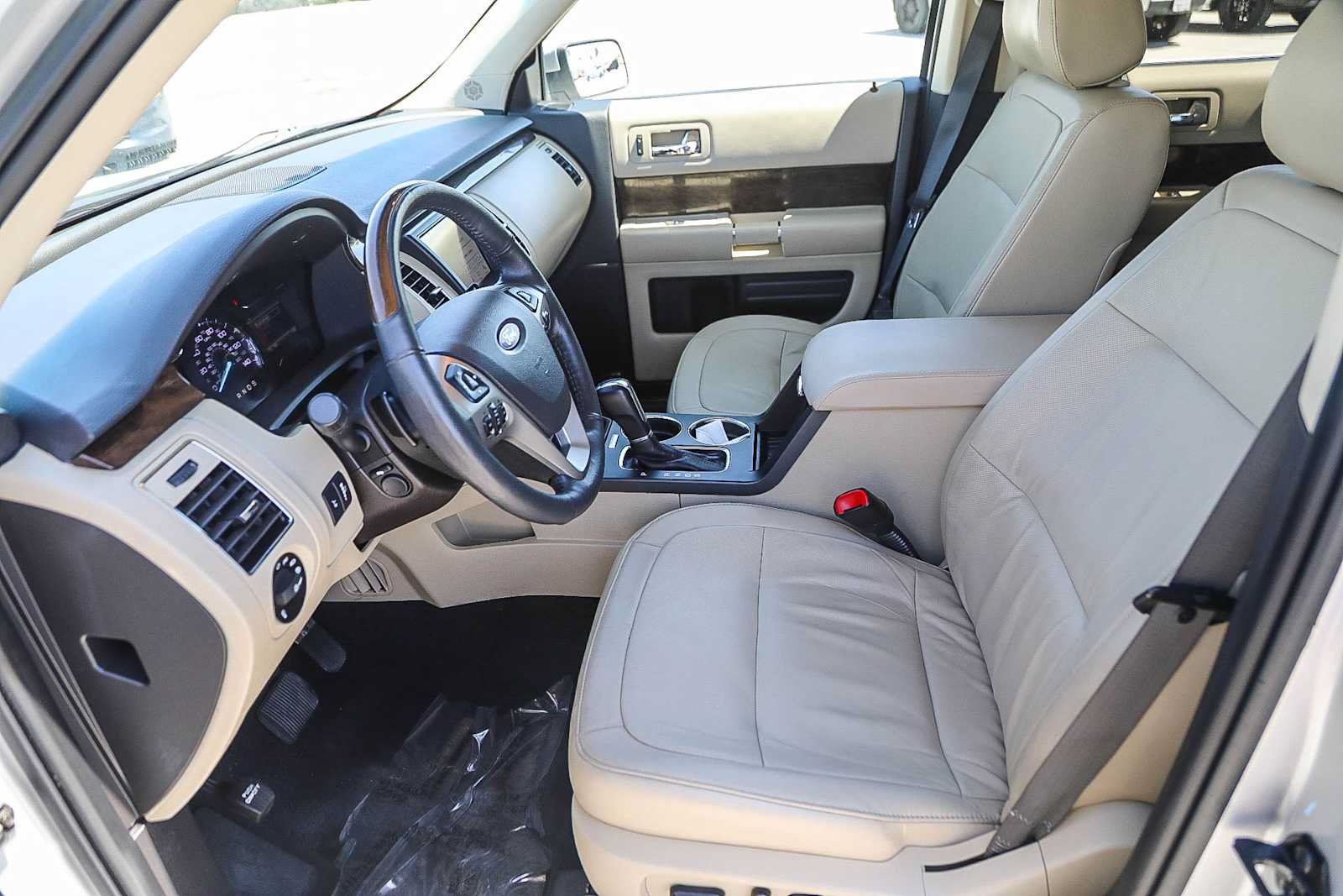 Used 2019 Ford Flex Limited AWD/4WD image 17