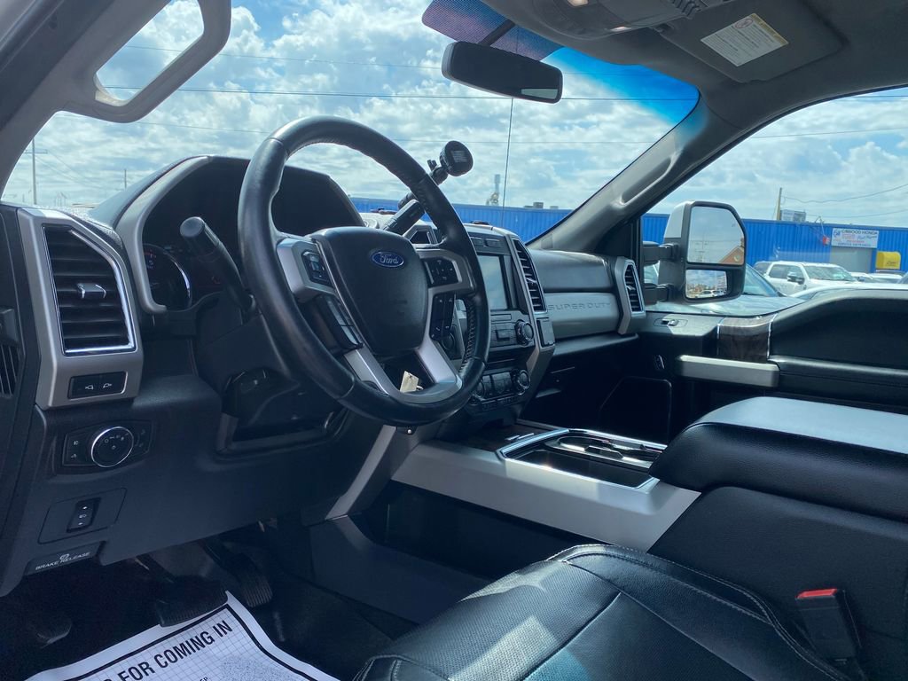 Used 2018 Ford F250 Lariat w/ Lariat Value Package AWD/4WD image 11