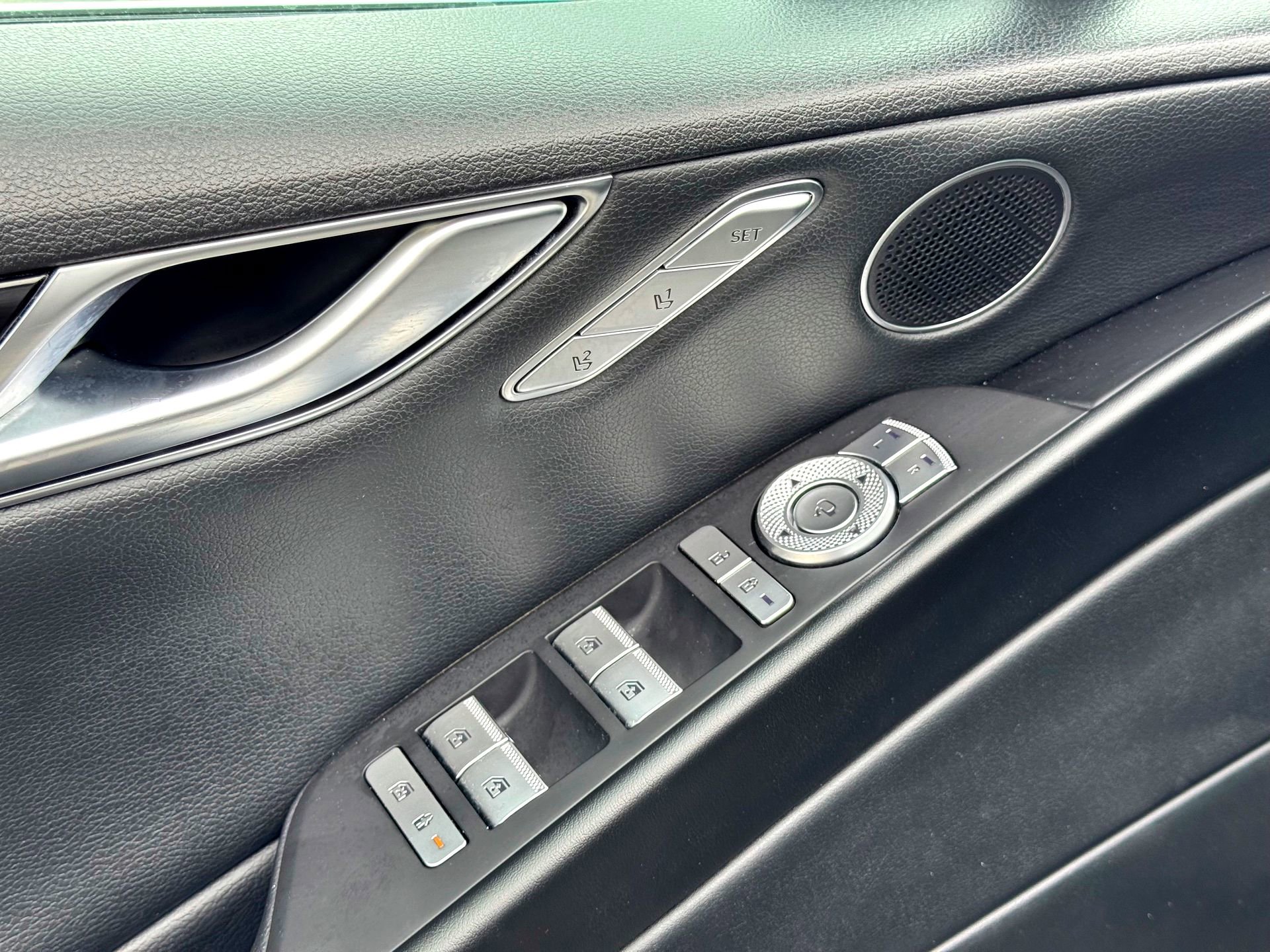 Used 2023 Genesis G80 2.5T image 15