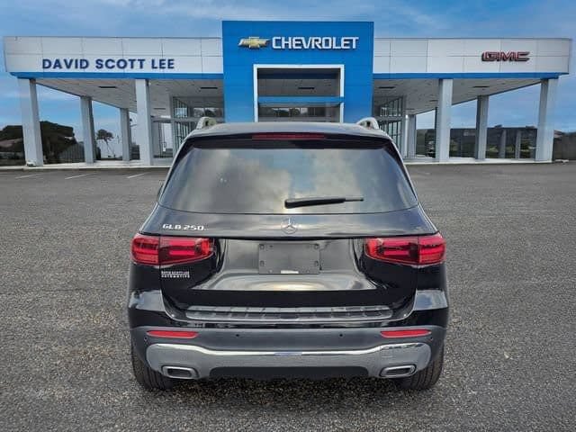 Used 2024 Mercedes-Benz GLB 250 image 10