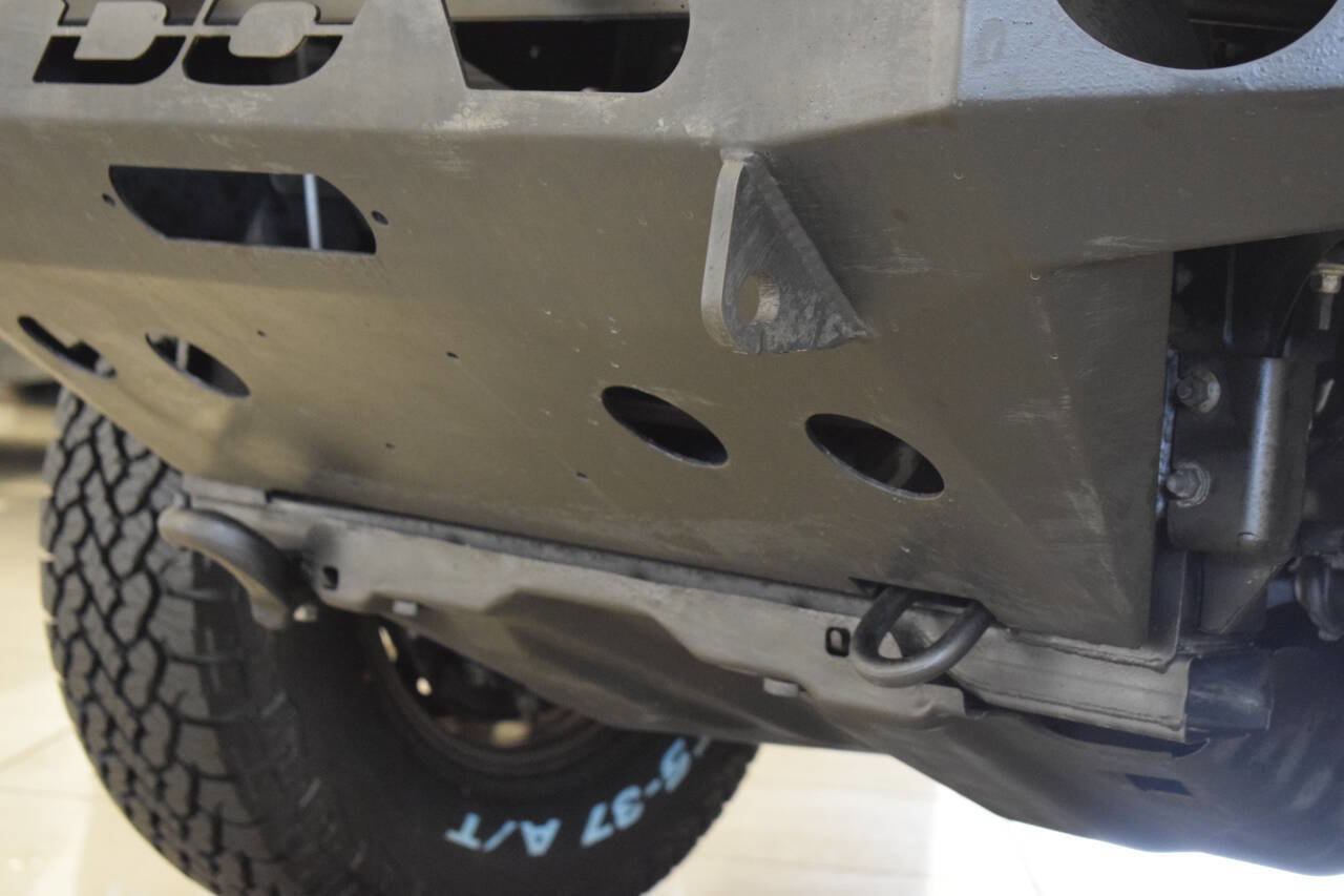 Used 2017 Toyota Tacoma TRD Off-Road image 12