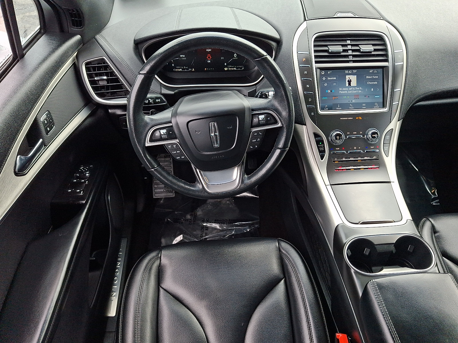 Used 2020 Lincoln Nautilus Premier AWD/4WD image 11