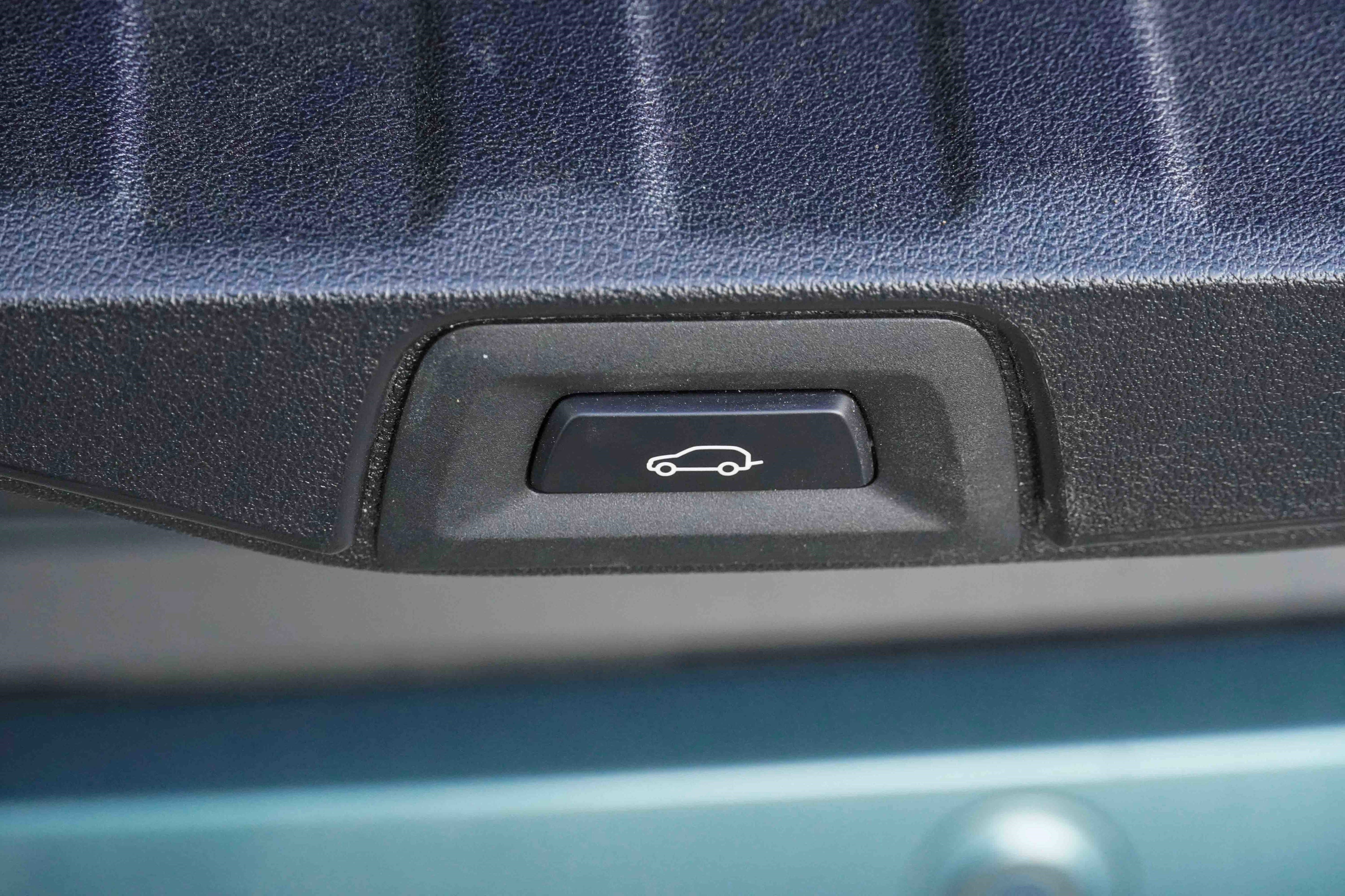 Certified 2025 BMW X5 xDrive40i image 39