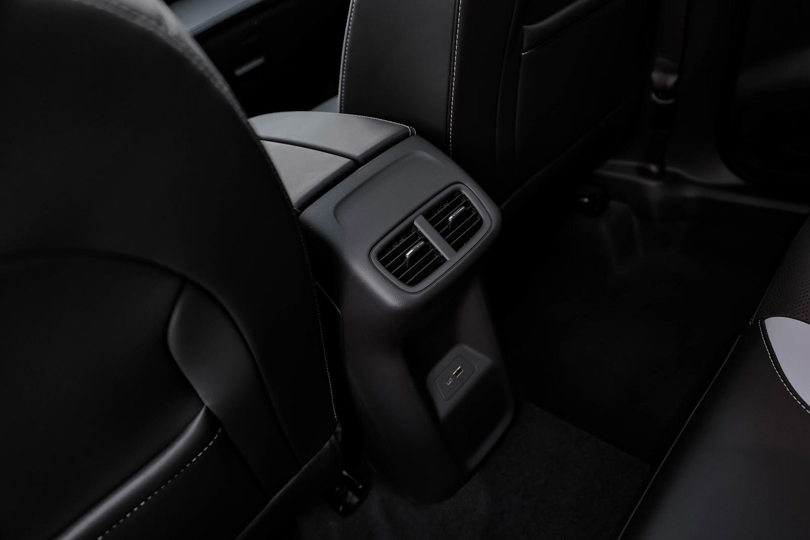 New 2025 Buick Envision Sport Touring image 22