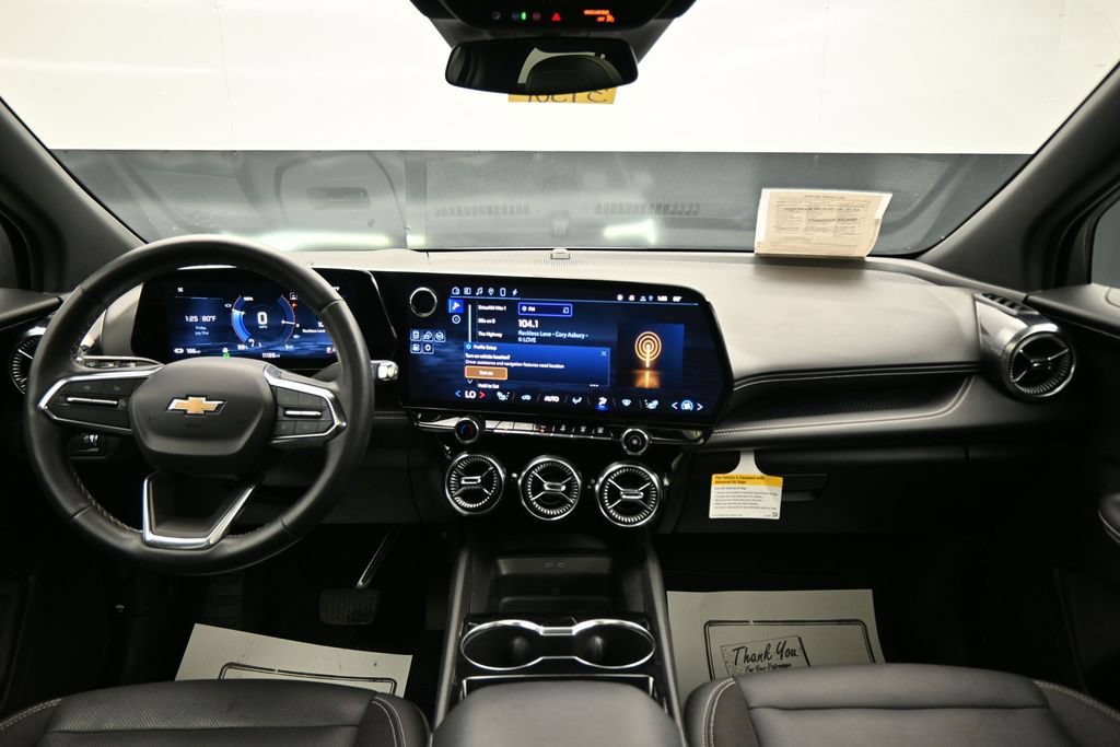 Used 2024 Chevrolet Blazer EV LT AWD/4WD image 14