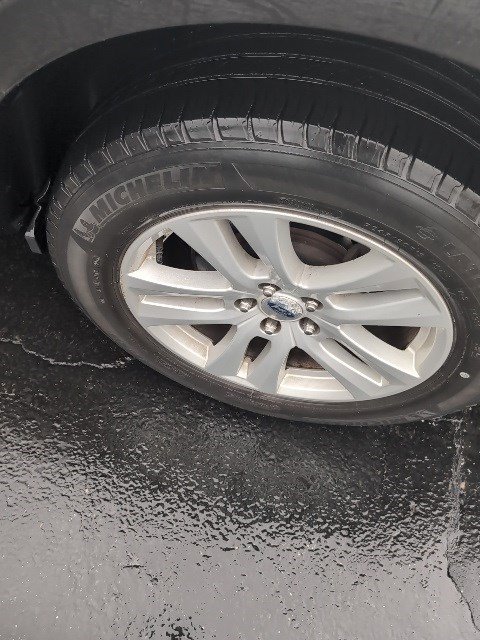 Used 2018 Ford Explorer XLT w/ Equipment Group 201A image 7