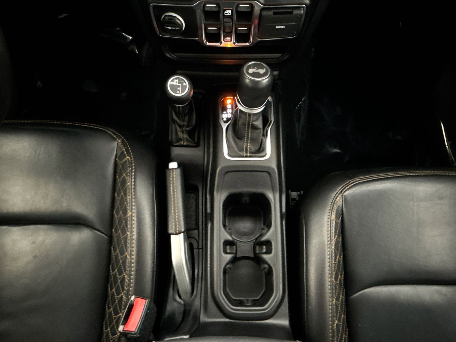 Used 2021 Jeep Wrangler Unlimited Sahara AWD/4WD image 22