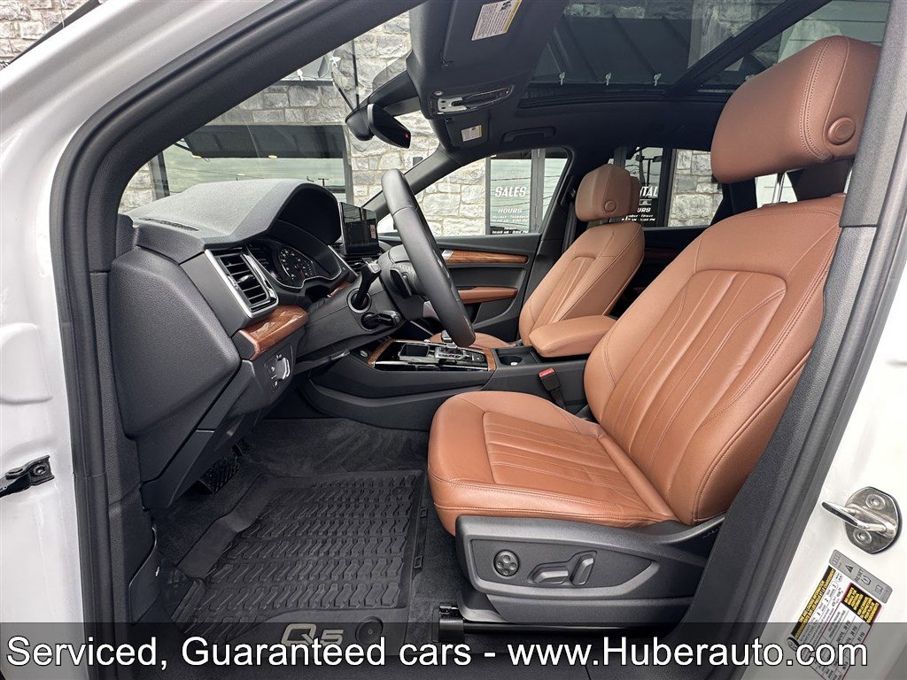 Used 2023 Audi Q5 2.0T Premium w/ Convenience Package AWD/4WD image 12