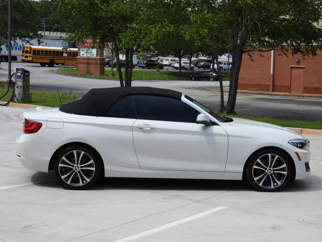 Used 2017 BMW 230i Convertible RWD image 89