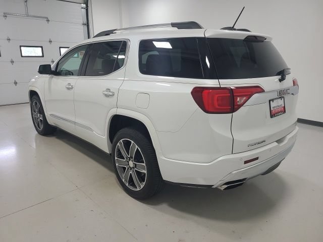 Used 2019 GMC Acadia Denali w/ LPO, Cargo Package AWD/4WD image 5
