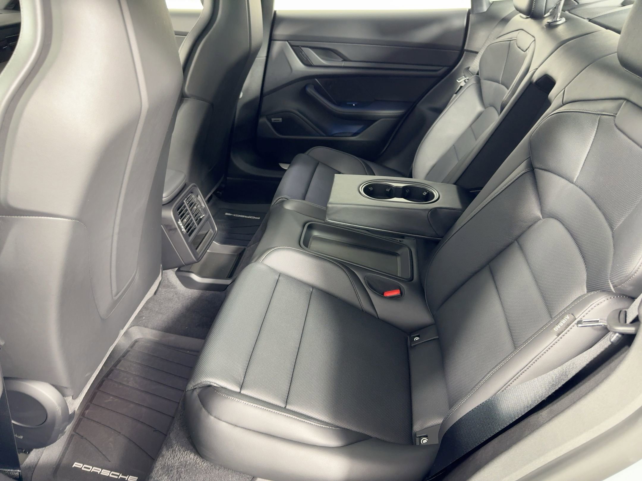New 2026 Porsche Taycan image 15