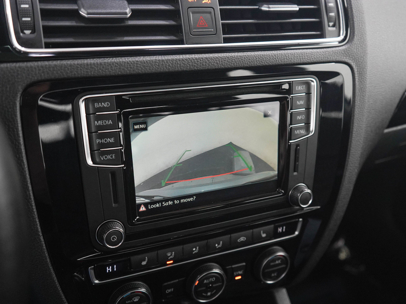 Used 2017 Volkswagen Jetta GLI FWD image 20