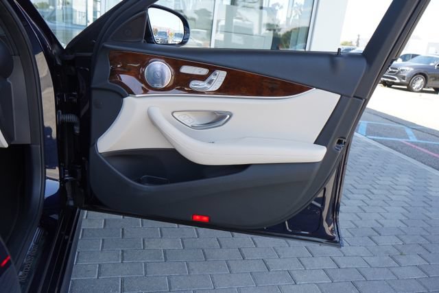 Used 2019 Mercedes-Benz E 300 image 15