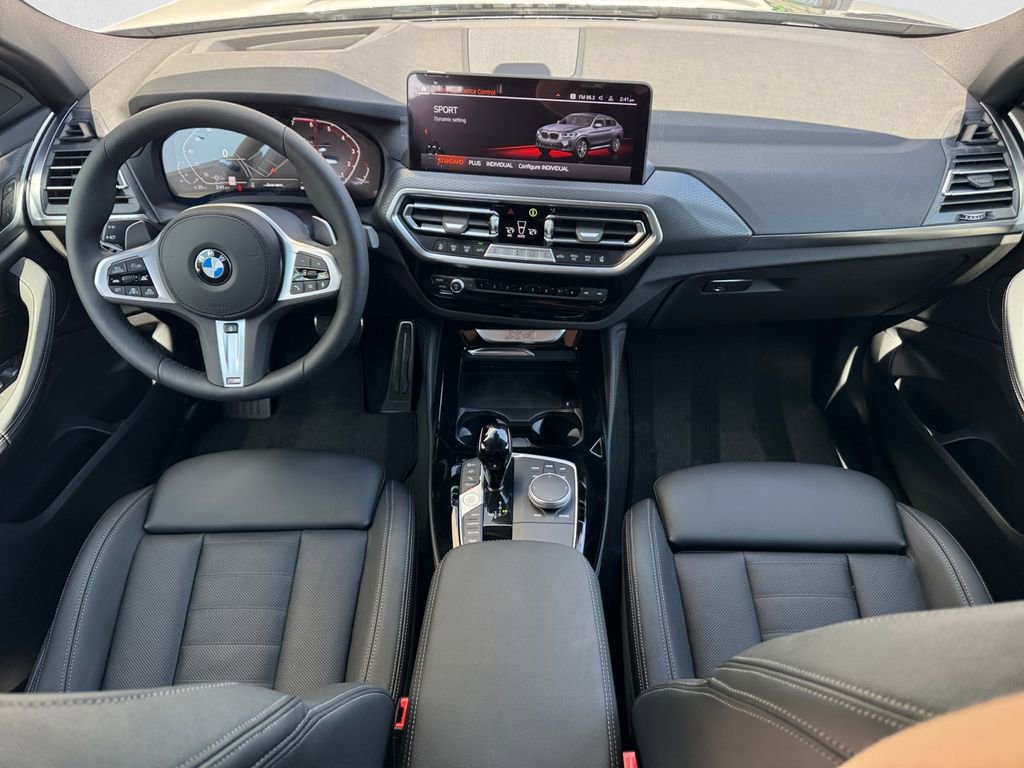 Used 2025 BMW X4 xDrive30i w/ Premium Package AWD/4WD image 12